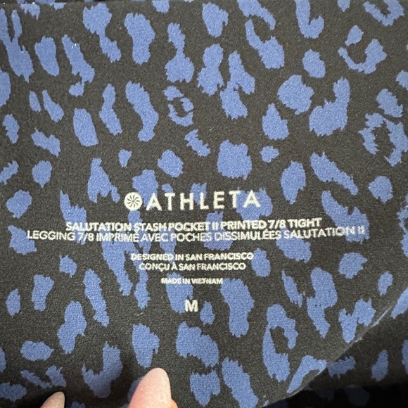 ATHLETA Salutation Print 7/8 Tight Dot Leopard Enchanted
Blue - Picture 4 of 13